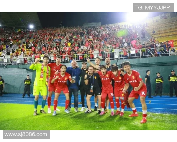 足球球星失业后如何转型发展走向新的人生道路